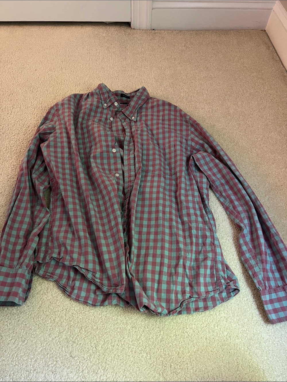 Casual Long-Sleeve Button-Down Check Shirt in Nantucket Red and Teal